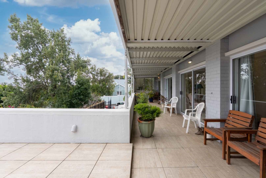 2 Bedroom Property for Sale in Oranjezicht Western Cape